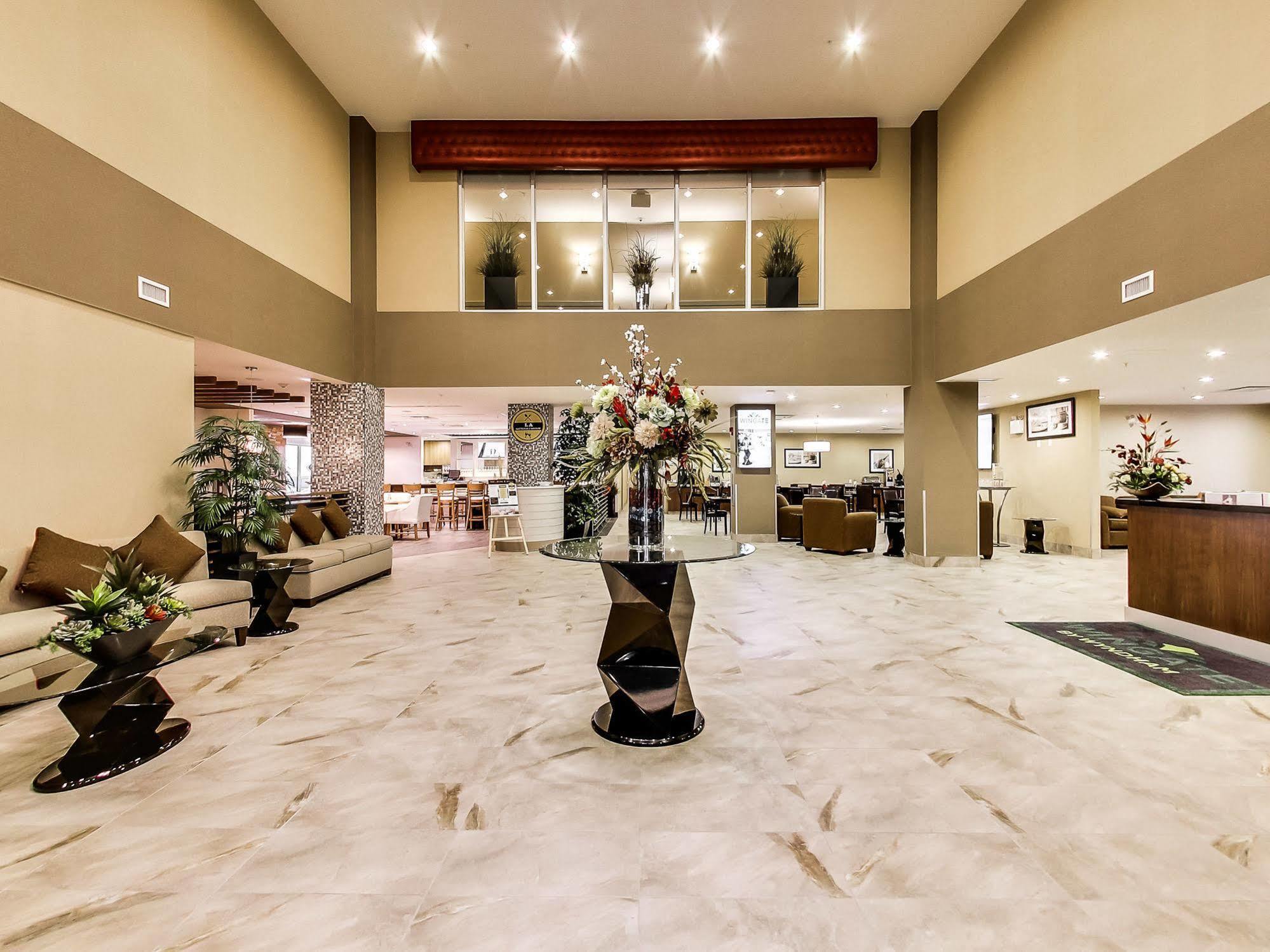 Radisson Hotel Edmonton Airport Leduc Εξωτερικό φωτογραφία